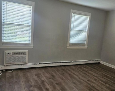 953 East Front - Photo Thumbnail 5