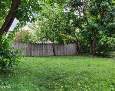17 Clinton Street - Photo Thumbnail 30