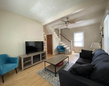 1213 4th Avenue - Photo Thumbnail 3