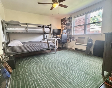 63 Manor Drive - Photo Thumbnail 8