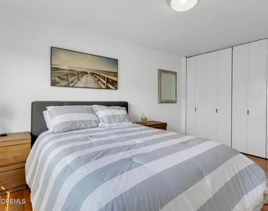 1201 E Ocean Avenue - Photo Thumbnail 10