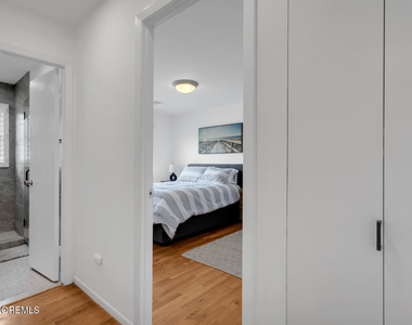 1201 E Ocean Avenue - Photo Thumbnail 8