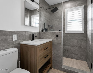 1201 E Ocean Avenue - Photo Thumbnail 11
