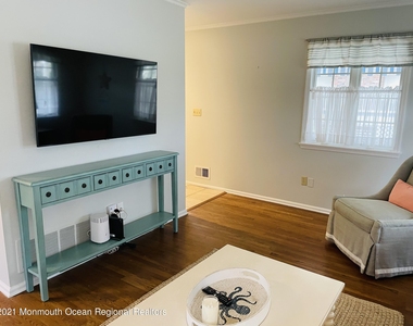 506 Monmouth Avenue - Photo Thumbnail 2