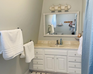 506 Monmouth Avenue - Photo Thumbnail 23