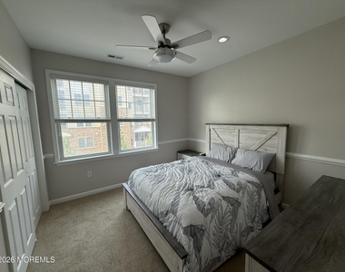 22 Cooper Avenue - Photo Thumbnail 14