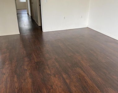 3228 Mystic Port Place - Photo Thumbnail 3