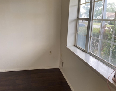 3228 Mystic Port Place - Photo Thumbnail 2
