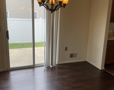 3228 Mystic Port Place - Photo Thumbnail 4