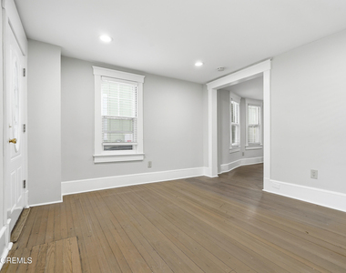 1114 Summerfield Avenue - Photo Thumbnail 5