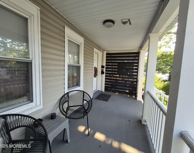 1022 Sewall Avenue - Photo Thumbnail 1