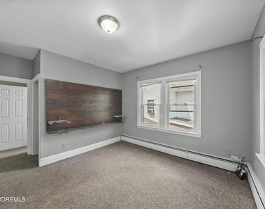 42 Cottage Place - Photo Thumbnail 7