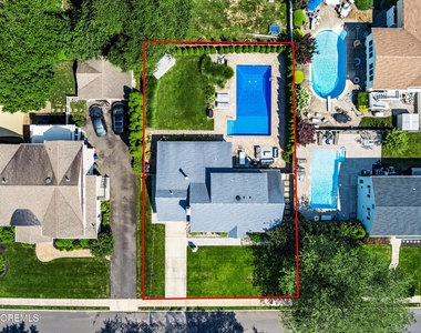 1204 Holly Place - Photo Thumbnail 32