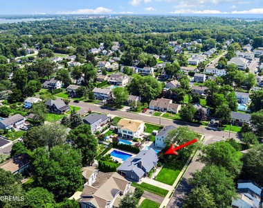 1204 Holly Place - Photo Thumbnail 39