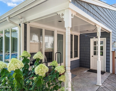 1204 Holly Place - Photo Thumbnail 26