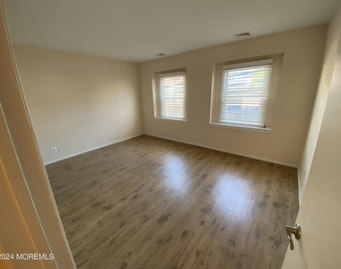 69 1st Avenue - Photo Thumbnail 8