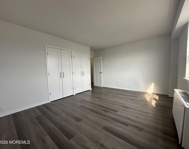 10 Ocean Boulevard - Photo Thumbnail 15