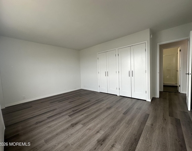 10 Ocean Boulevard - Photo Thumbnail 14