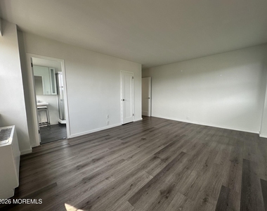 10 Ocean Boulevard - Photo Thumbnail 19