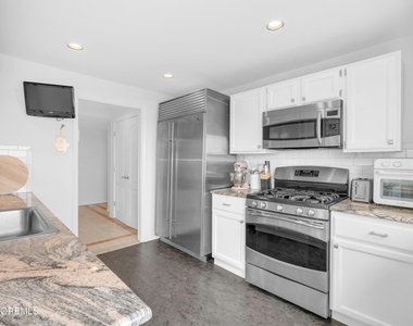 525 Ocean Boulevard - Photo Thumbnail 4
