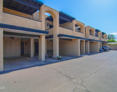 4221 E Almeria Road - Photo Thumbnail 17