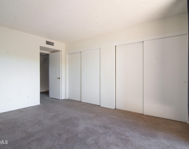 4221 E Almeria Road - Photo Thumbnail 6