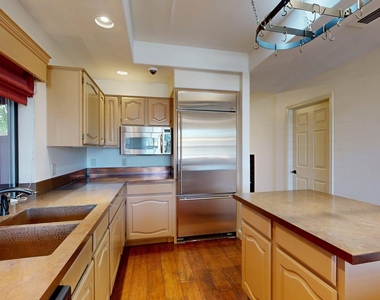 8100 E Camelback Road - Photo Thumbnail 9