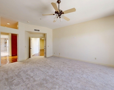 8100 E Camelback Road - Photo Thumbnail 15