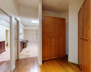 8100 E Camelback Road - Photo Thumbnail 17