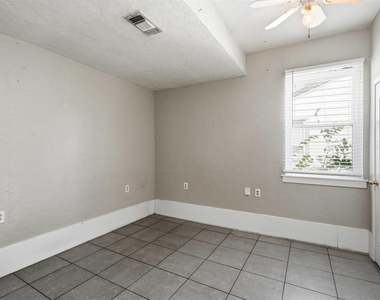 3412 Brady Avenue - Photo Thumbnail 13