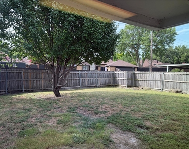 206 E Ridgegate Drive - Photo Thumbnail 15