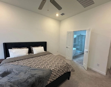 229 Invermore Drive - Photo Thumbnail 9