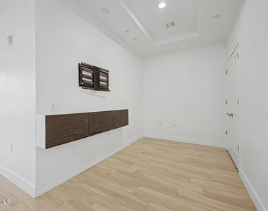 6803 E Main Street - Photo Thumbnail 26