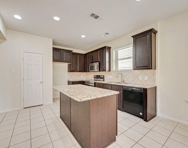 10516 Bolivar Drive - Photo Thumbnail 6