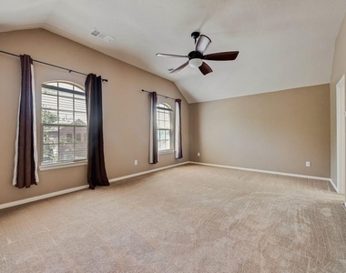 10516 Bolivar Drive - Photo Thumbnail 9