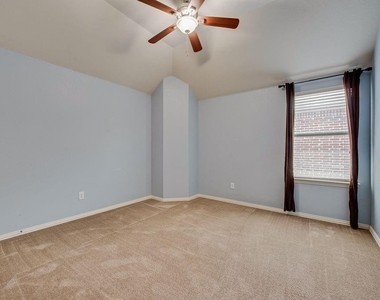 10516 Bolivar Drive - Photo Thumbnail 19