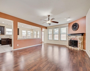 10516 Bolivar Drive - Photo Thumbnail 4