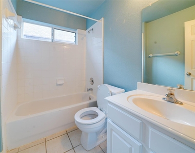 9724 Water Tree Drive - Photo Thumbnail 14