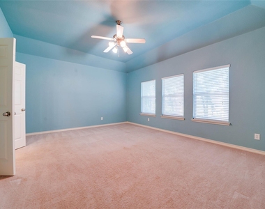 9724 Water Tree Drive - Photo Thumbnail 10