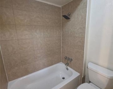 2604 Candleberry Drive - Photo Thumbnail 11