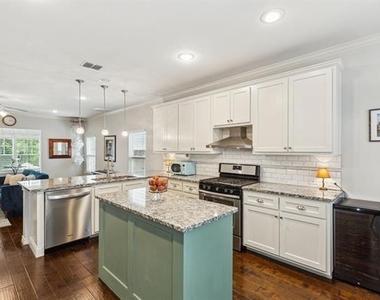 3705 Byers Avenue - Photo Thumbnail 5