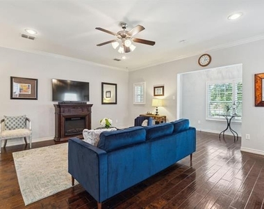 3705 Byers Avenue - Photo Thumbnail 3