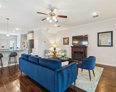3705 Byers Avenue - Photo Thumbnail 1