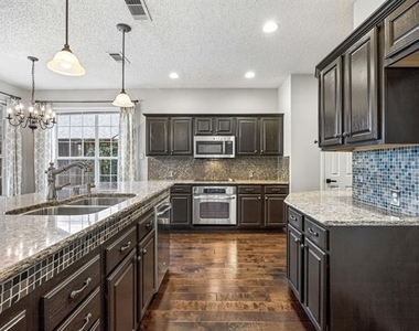 11002 Brandenberg Drive - Photo Thumbnail 8
