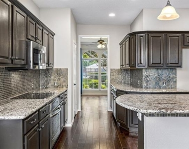 11002 Brandenberg Drive - Photo Thumbnail 9