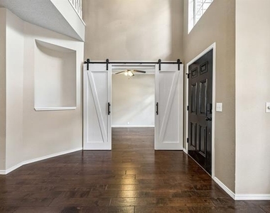 11002 Brandenberg Drive - Photo Thumbnail 2