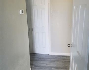 6756 Trail Lake Drive - Photo Thumbnail 5