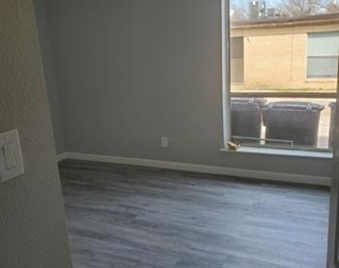 6756 Trail Lake Drive - Photo Thumbnail 6