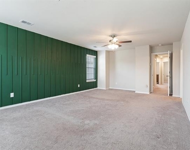 2833 Bellflower Drive - Photo Thumbnail 6