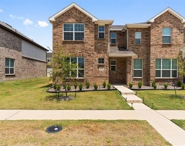 2833 Bellflower Drive - Photo Thumbnail 19